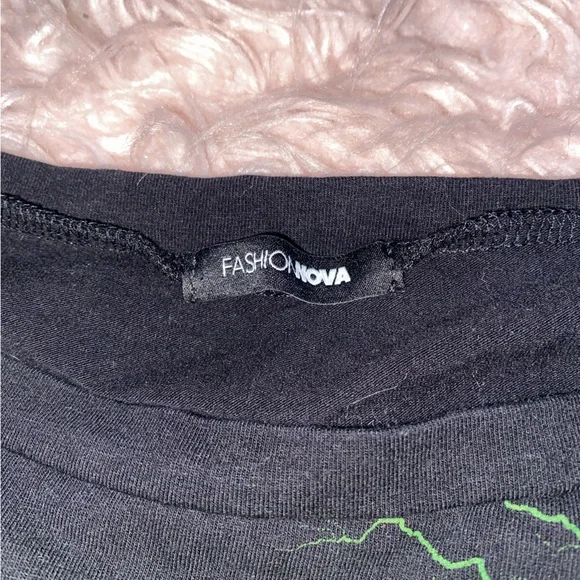 FASHION NOVA GIRL POWER CROP TOP - Picture 4 of 5